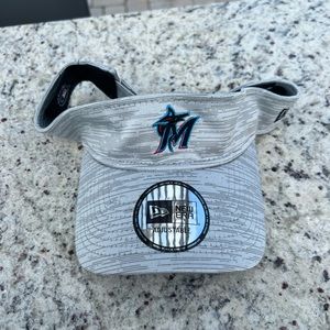 Miami Marlins New Era visor Adjustable gray NWT